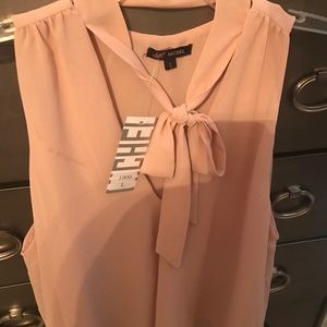 🆕Top w/Bow Michelle peach Sz L Silk w/tags. Lined